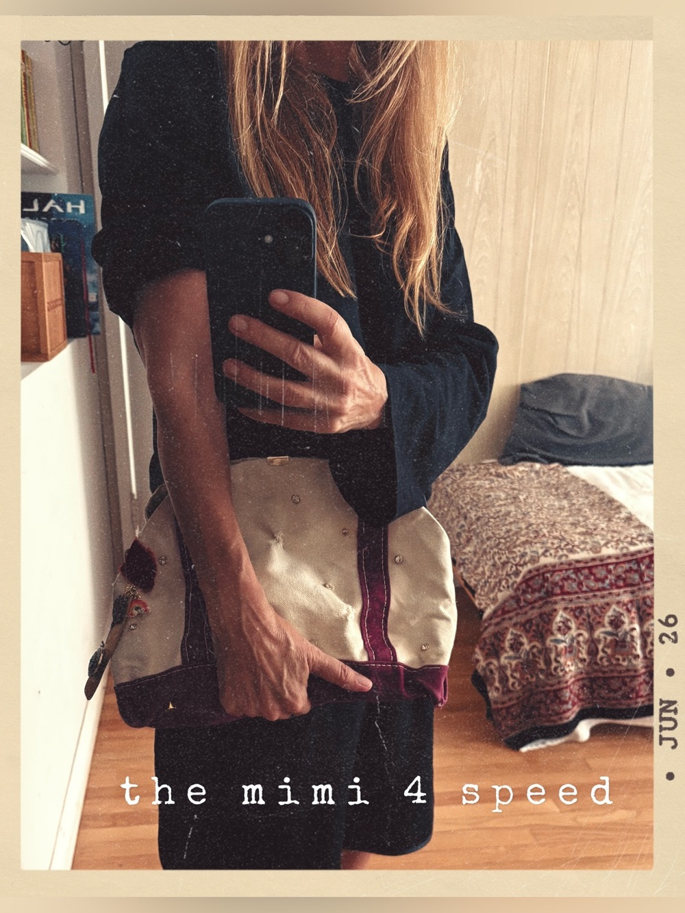 THE IT SUMMER BAG - THE BOAT-YARD | THE CLUTCH IN VINTAGE WINE - Picture 3 of 13